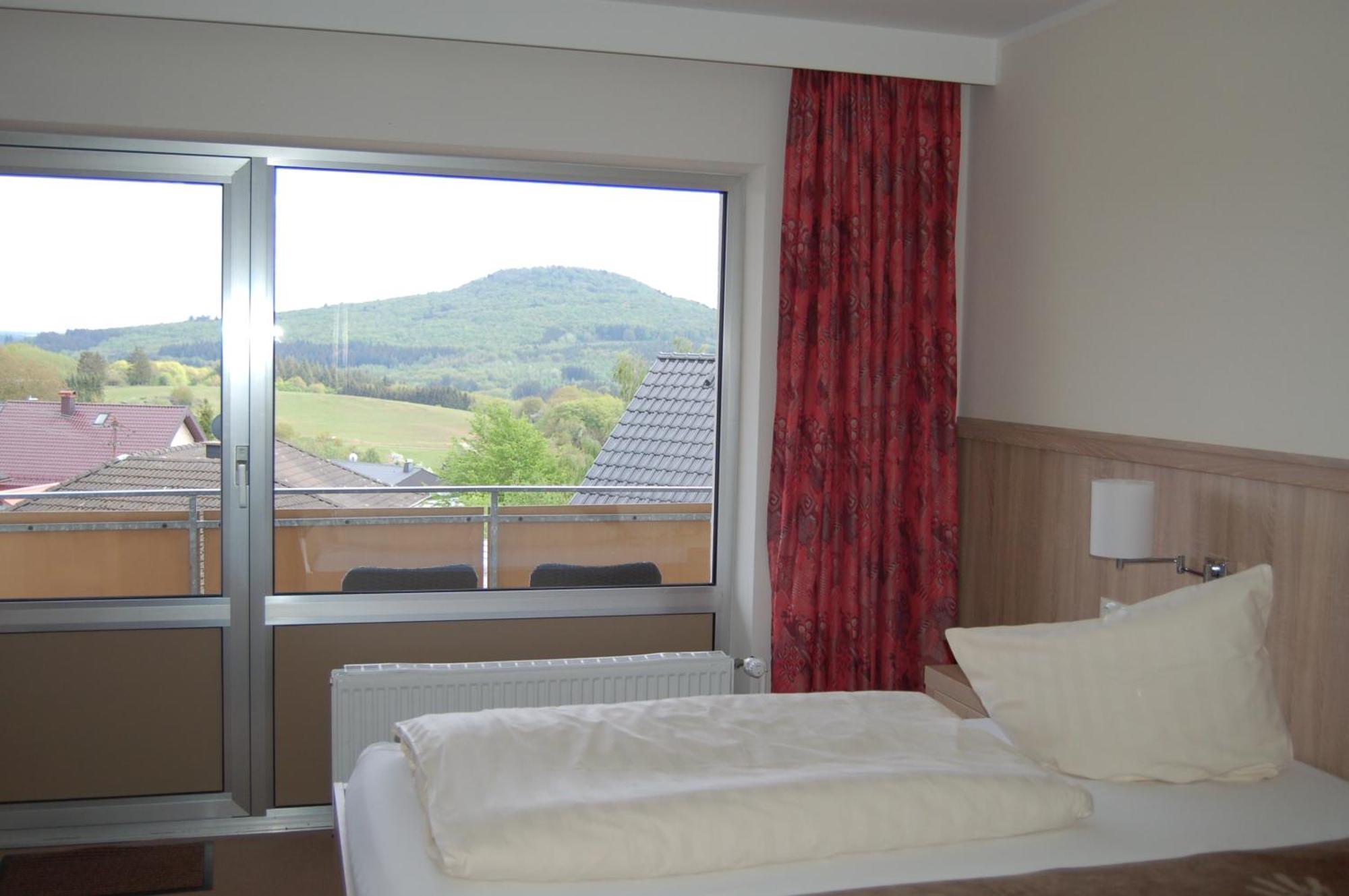 Landgasthaus Pfahl Wershofen Dış mekan fotoğraf