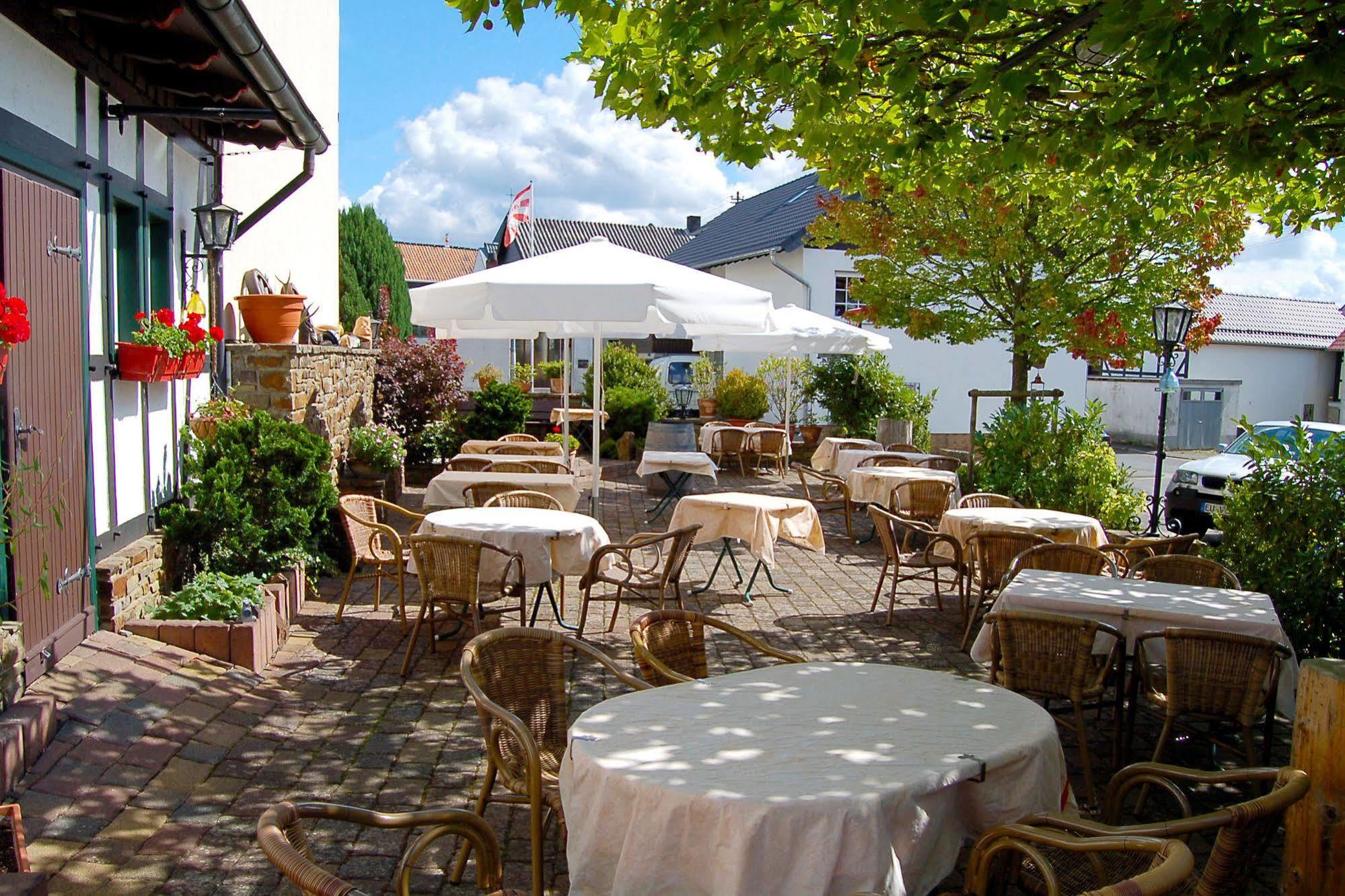 Landgasthaus Pfahl Wershofen Dış mekan fotoğraf